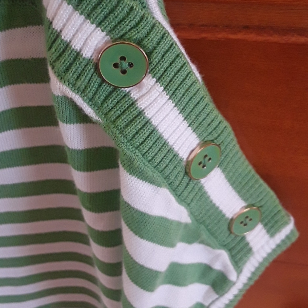 Tee - Picture 2 of 3